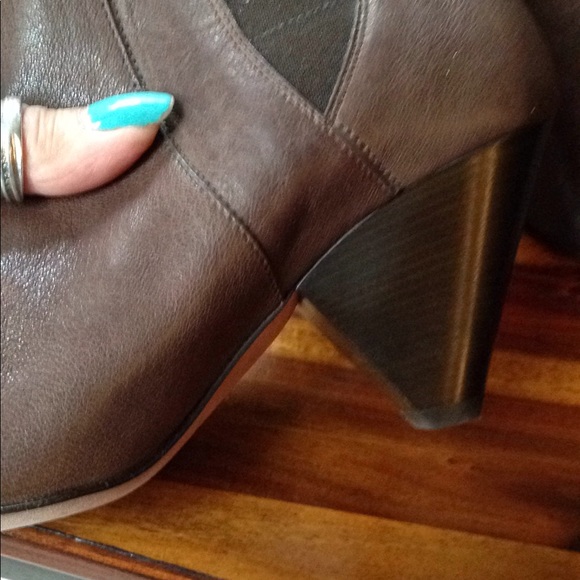 Stunning Veronica beard boots - Picture 4 of 8